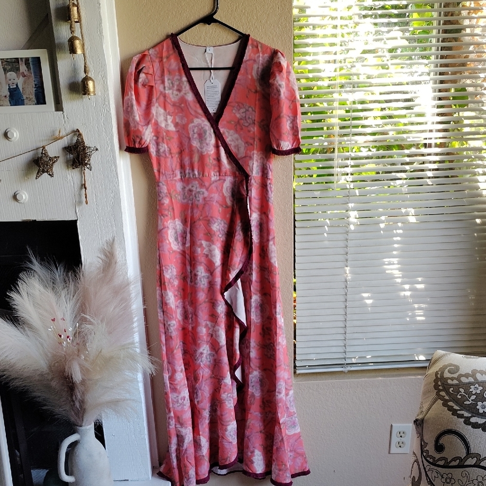 Chic Pink Floral Wrap Dress